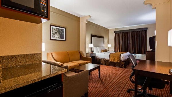 Best Western Plus Strawberry Inn & Suites image 14