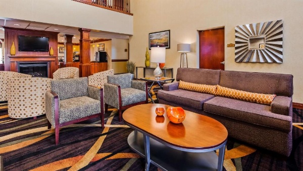 Best Western Plus Strawberry Inn & Suites image 19