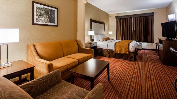 Best Western Plus Strawberry Inn & Suites image 8
